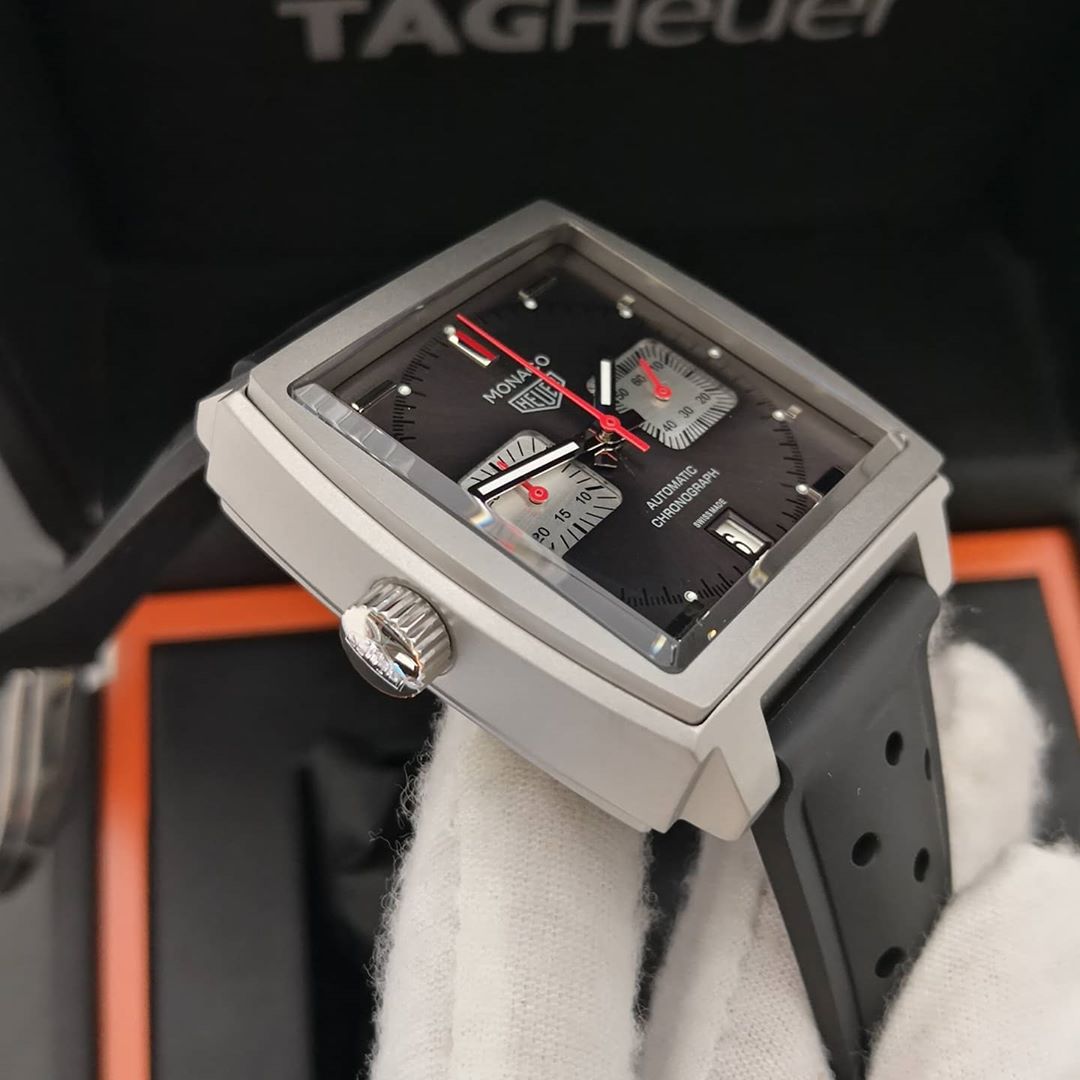 Rel gio Tag Heuer Monaco