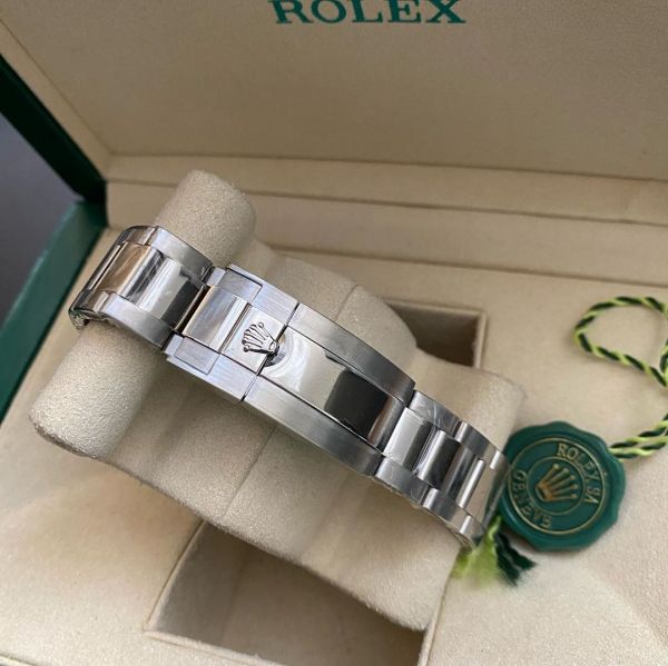 ROLEX YACHT MASTER - Image 4