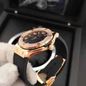 Relógio Hublot – Big Bang Preto Cravejado II