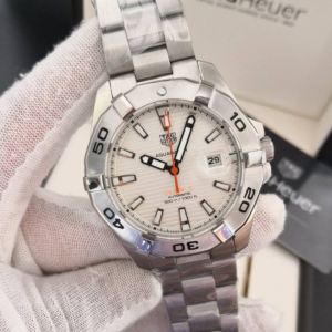 Tag Heuer – Aquaracer Calibre 5