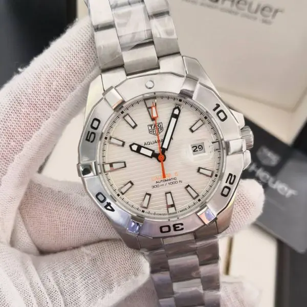 Tag Heuer Aquaracer Calibre 5