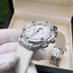 Relógio Hublot – Big Bang Branco Cravejado