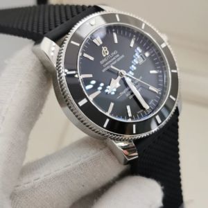 Relógio Breitling – Superocean AB2020